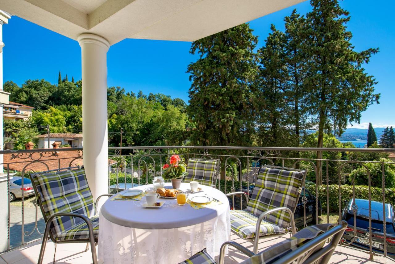 Summer Breeze Apartment With A Pool Opatija Dış mekan fotoğraf