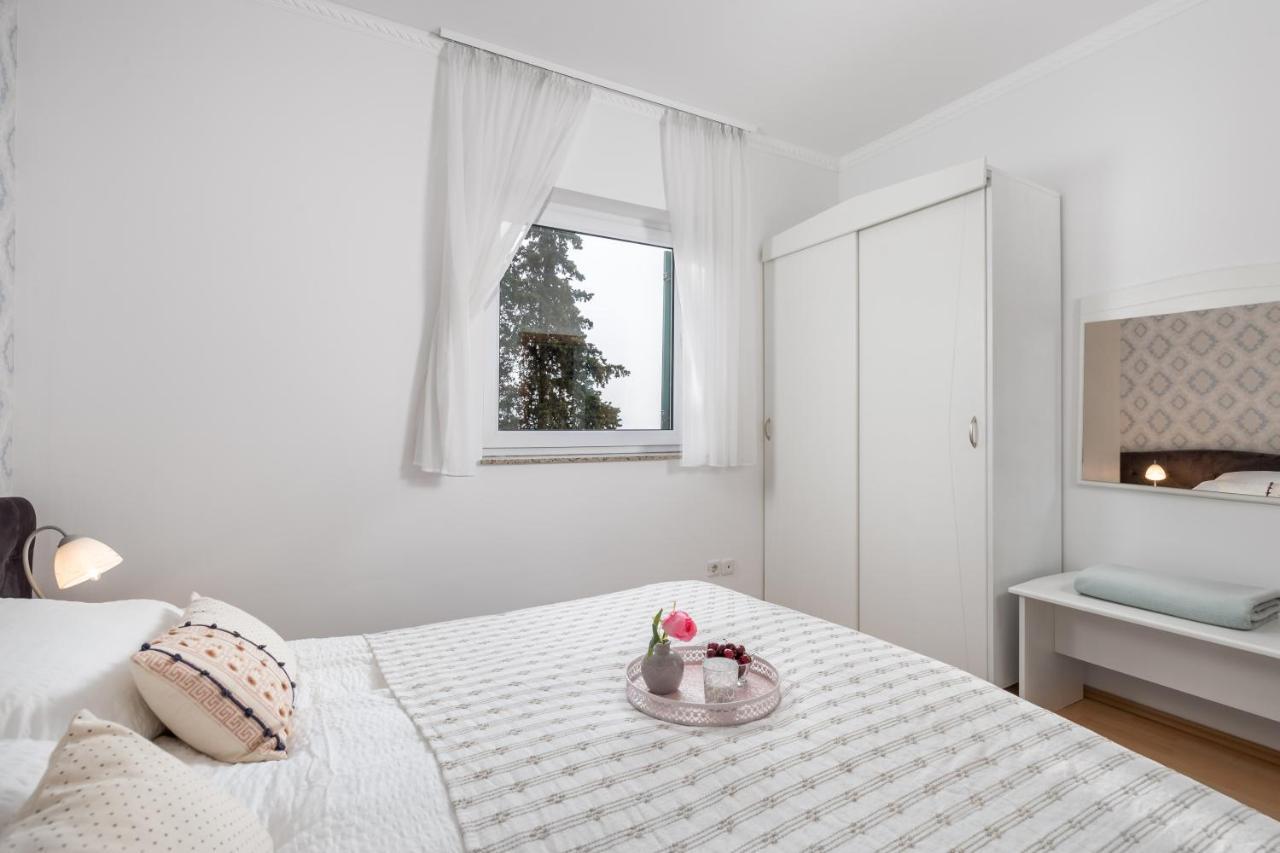 Summer Breeze Apartment With A Pool Opatija Dış mekan fotoğraf