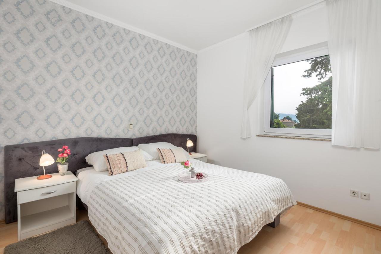 Summer Breeze Apartment With A Pool Opatija Dış mekan fotoğraf