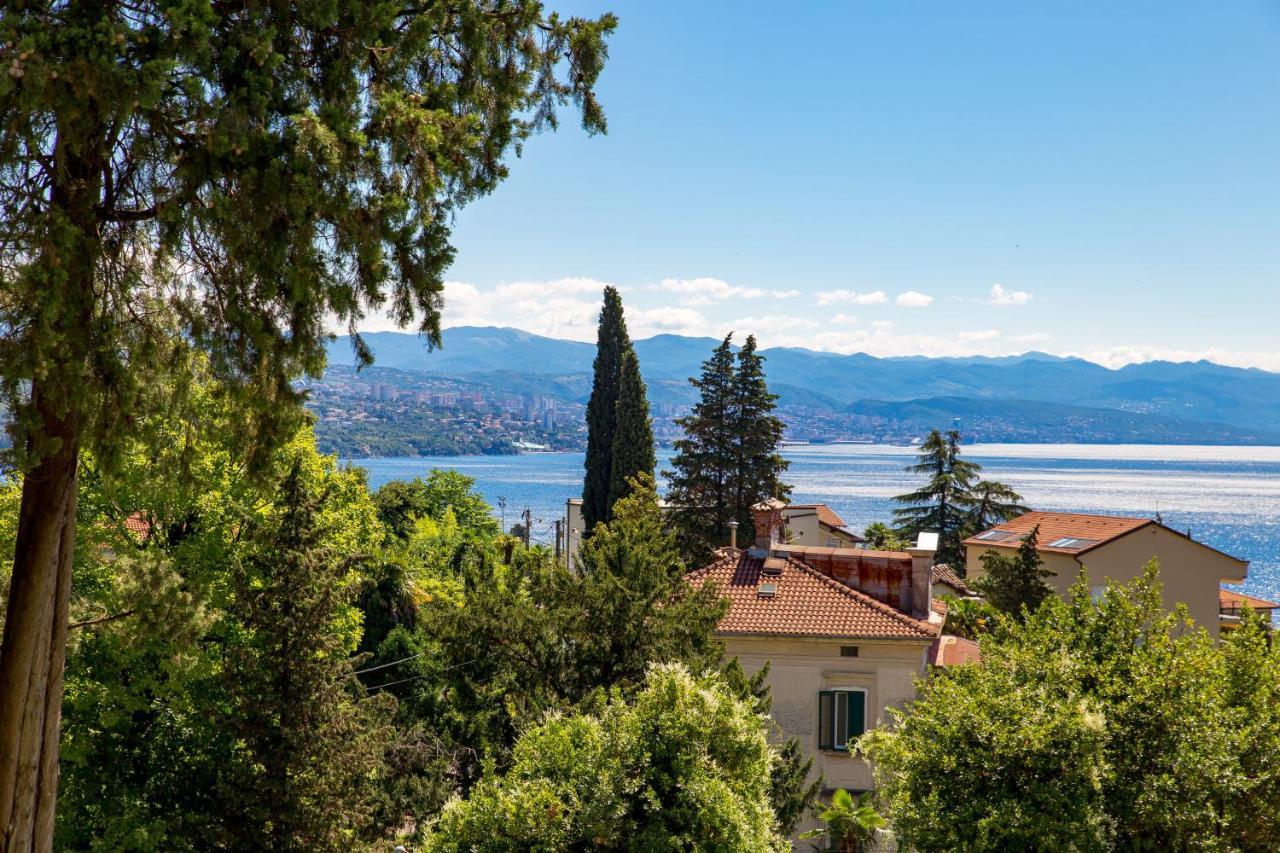 Summer Breeze Apartment With A Pool Opatija Dış mekan fotoğraf