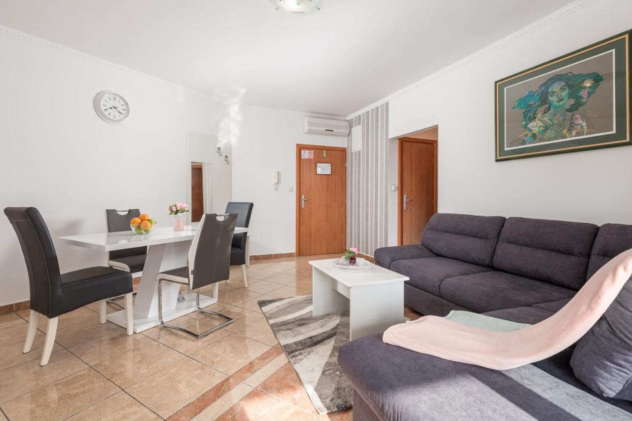 Summer Breeze Apartment With A Pool Opatija Dış mekan fotoğraf