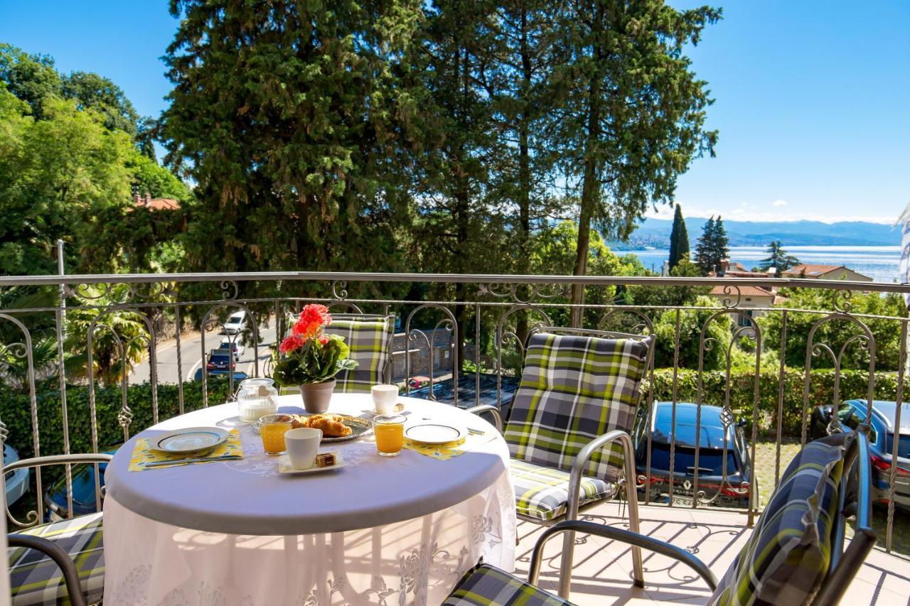 Summer Breeze Apartment With A Pool Opatija Dış mekan fotoğraf